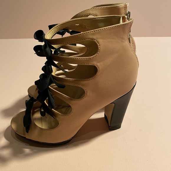 NWOT Top shop heels - Picture 2 of 4